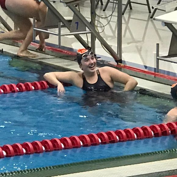 Meet your Posher, Traci - Picture 1 of 1